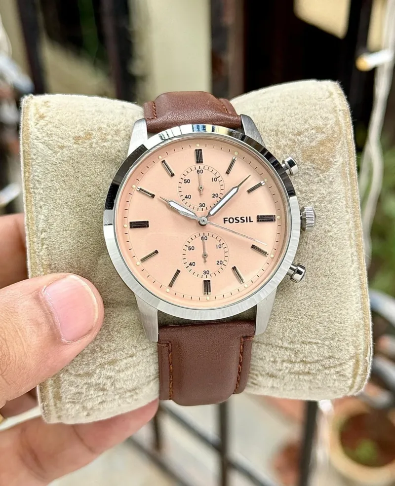 Fossil Townsman Analog