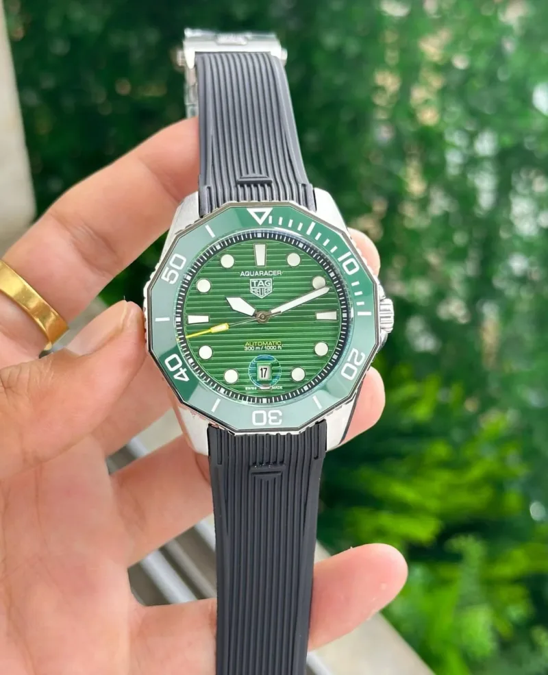 Tag Heuer Aquaracer Professional 300 Green