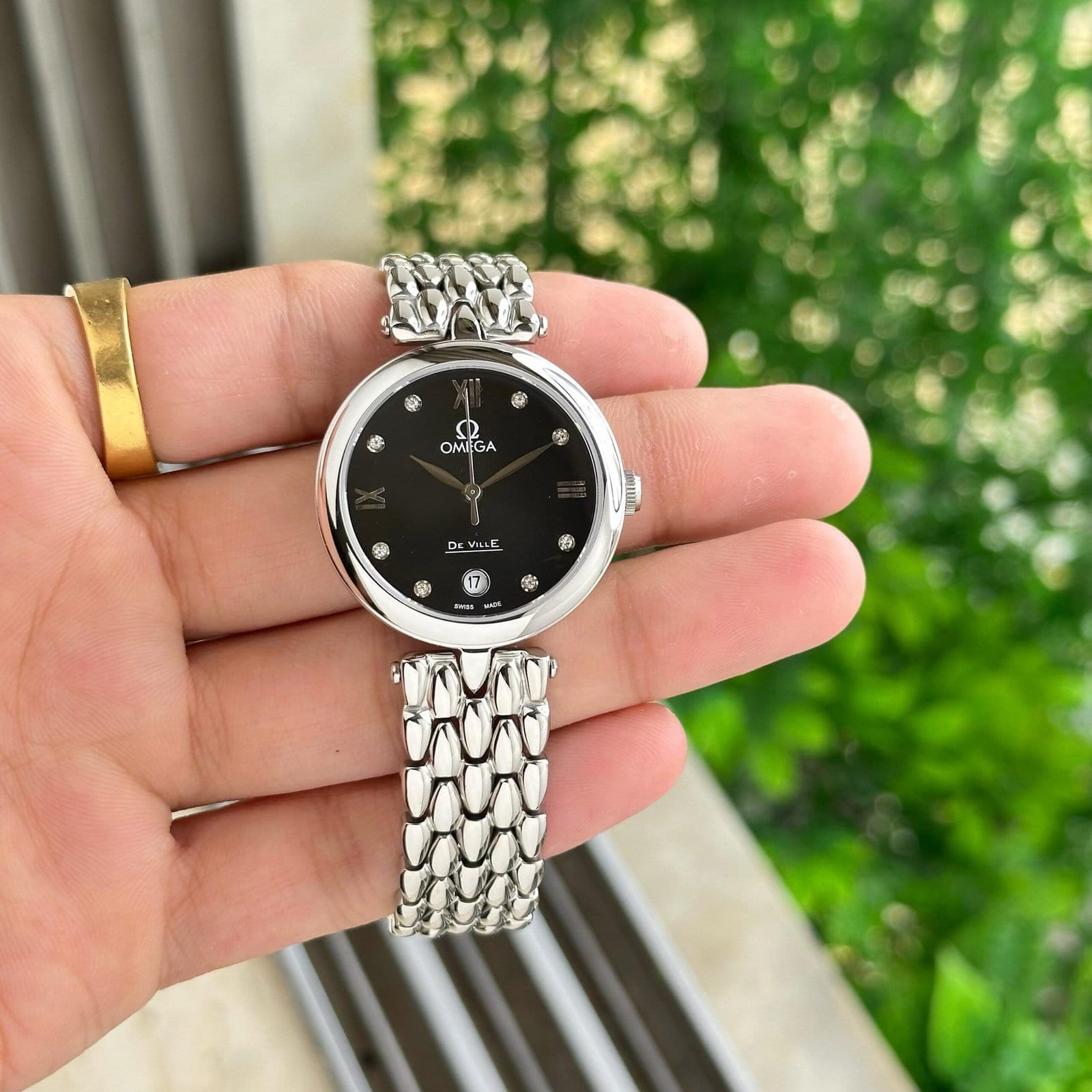 Omega Prestige Dewdrop Collection
