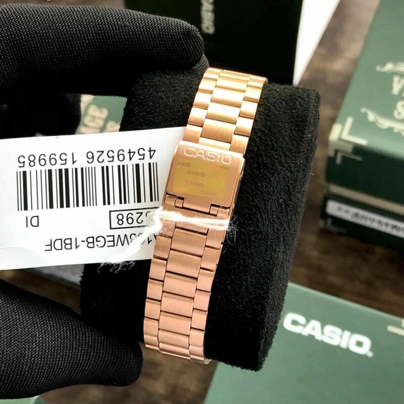 img 5626 https://premiumwatchstore.in/Shop/casio-vintage-retro-collection-a168wgg-1b-rosegold-unisex-watch/