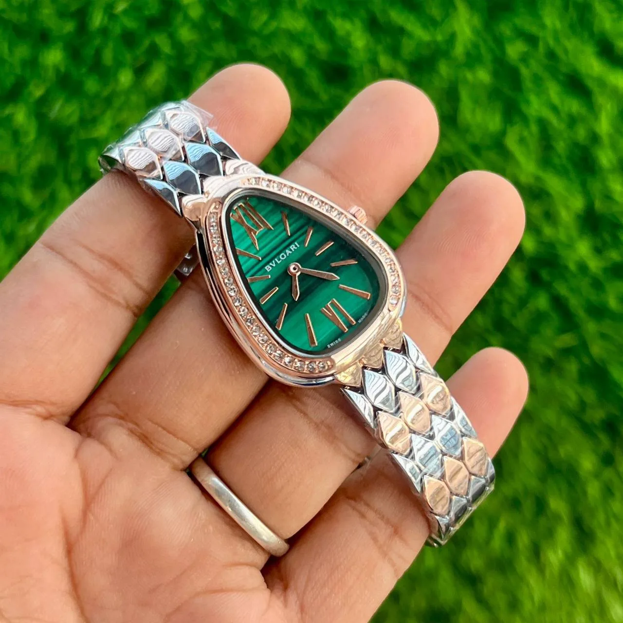 First Copy Watches BVLGARI SERPENTI SEDUTTORI WATCH https://premiumwatchstore.in/Shop/bvlgari-serpenti-seduttori-watch/ BVLGARI SERPENTI SEDUTTORI WATCH - Image 3