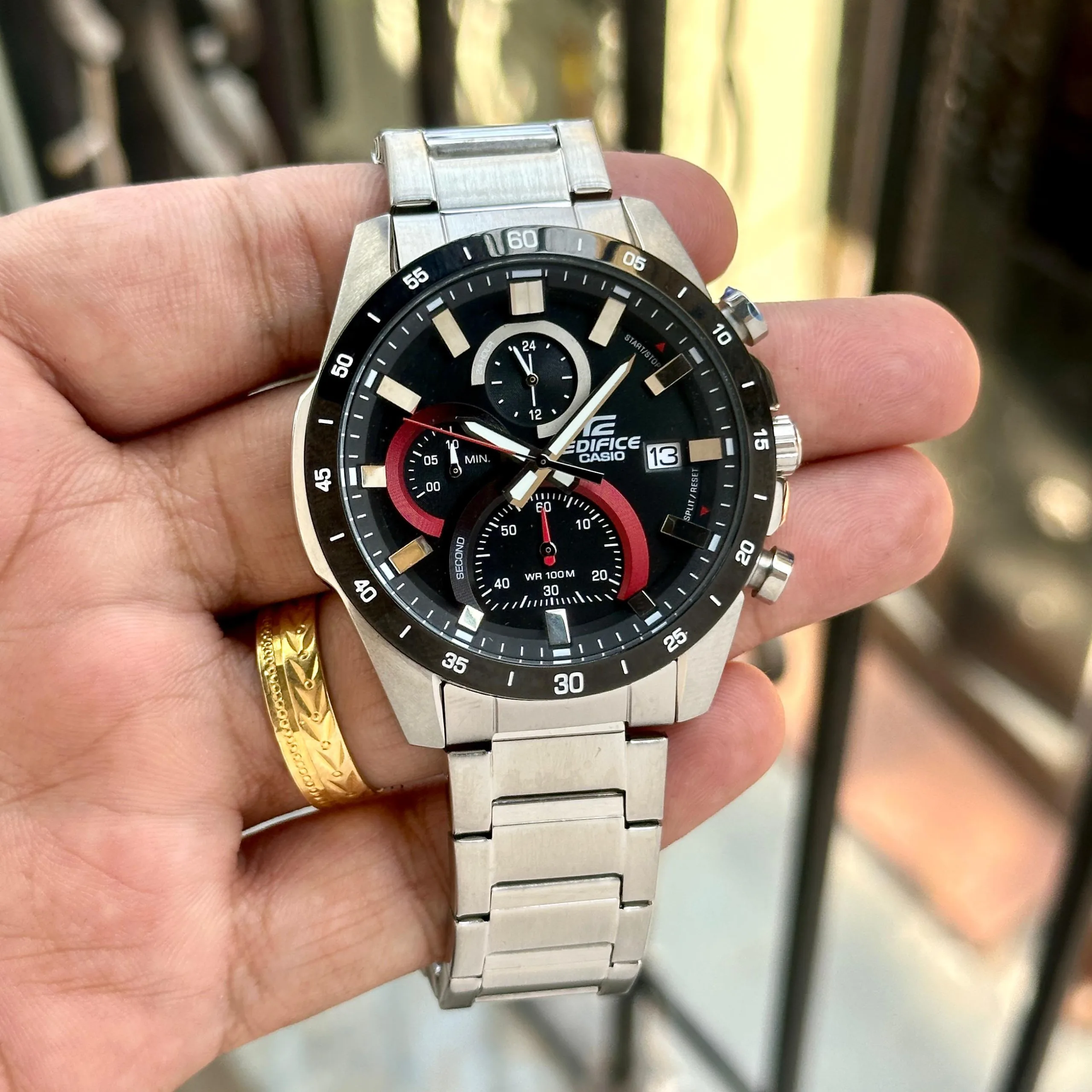 Casio Edifice EFR-571DB-1A1VUDF Chronograph