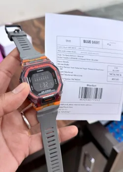 Daily Dispatch Watches - Packing Image